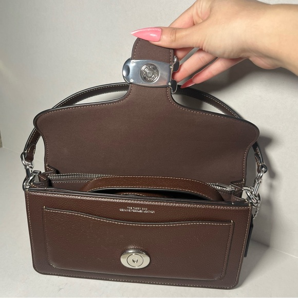 Coach Tabby 26 Leather Shoulder Bag Color maple W/dustbag - Picture 4 of 6